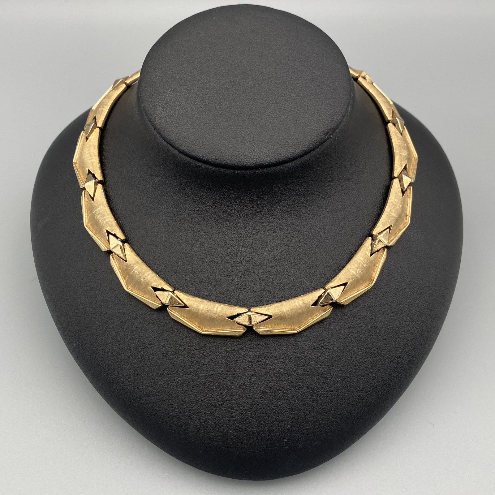 YK Collection(YKコレクション)ヴィンテージコスチュームジュエリーの  